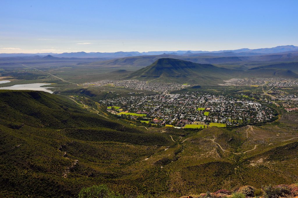 The town of Graaff-Reinet lies in the Valley of Desolation in the northeast Karoo region of the Eastern Cape province in South Africa. Founded in 1786, exactly a century before Johannesburg, it is the third-oldest colonially established settlement in South Africa. Notable South Africans born in Graaff-Reinet include anti-apartheid activists Robert Sobukwe, Matthew Goniwe and Beyers Naude, artist Helen Martins, 19th-century road builders Andrew Geddes Bain and Thomas Charles John Bain, palaeontologist James Kitching and business mogul Anton Rupert. (South African Tourism, CC BY-2.0)