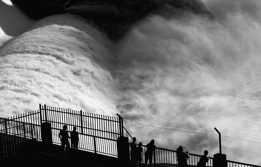 Water floods through the opened sluice gates of the Grootdraai Dam near Standerton in Mpumalanga. (Jan Truter, CC BY-NC-ND 2.0)