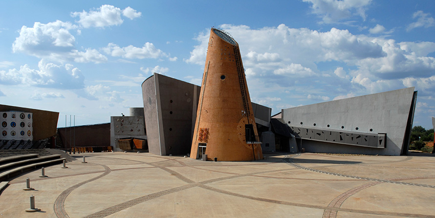 The eye-catching architecture of the Northern Cape Provincial Legislature in Galeshewe, Kimberley. (Graeme Williams, Media Club South Africa)
